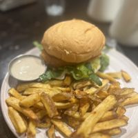 Crispy burger  at Mauvaise Graine in Angers