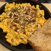 Mac & Cheese at Café León in Bogota