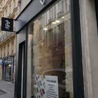 Store front at Dodo Cookie Co in Paris