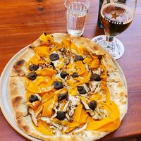 Mushroom pizza at Blu Bar in Barcelona