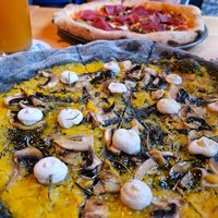 Mushroom pizza at Blu Bar in Barcelona