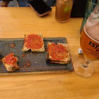 Delicious focaccia & beer at Blu Bar in Barcelona