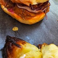 Pulled Pork 🤤 at Blu Bar in Barcelona