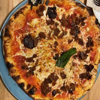 Pizza Napoletana! Amazingly good 🤤🤤🤤  at Blu Bar in Barcelona