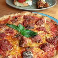 Pizza Neapolitans do it better at Blu Bar in Barcelona