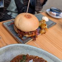Pulled Burger with Potatoes and Aioli at Blu Bar in Barcelona
