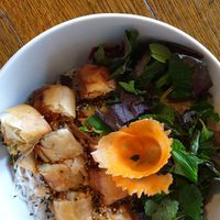 Salat mit Frühlingsrollen at Chay Vegan Kitchen in Nuremberg