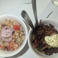 Vegan Briani and pasta with vegetables at La Goma in Granada