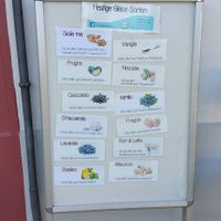 Flavors with milk declaration at Gabriella Gelato in Oberwil
