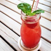 Hausgemachte Erdbeerlimonade at Poppins  in Minden