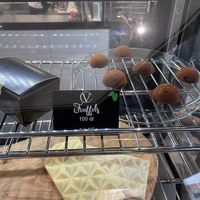 Vegan truffles at Viola's Patisserie in Eindhoven