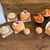 Kingsday sweets vegan at Viola's Patisserie in Eindhoven