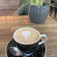 Cappuccino mit Oatly   at Monkey Mind in Berlin