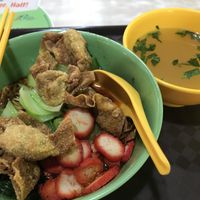 Fried wanton noodles at Daily Green 吉祥素 - Bedok in East Singapore
