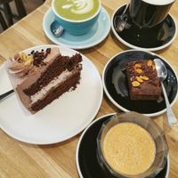 Postres varios at Virgule in Toulouse