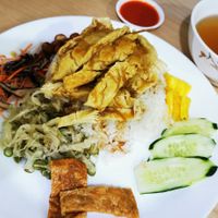 Chicken rice (available on mon) at 729 Vegan in North Singapore