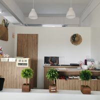 Small clean serving counter at 729 Vegan in North Singapore