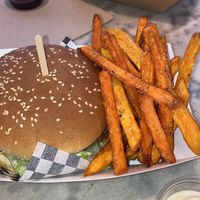 Classic 2VB with sweet potatoes fries 😋 not expensive and belly  satisfied 🍔🍟   at 2VB  in Perpignan