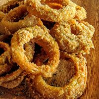 Onion Rings at The Cavern in El Nido