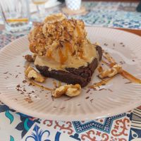 Sobremesa brownie com gelado at Prema in Viseu