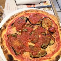 Parmiggiana vegan pizza at La Carretta in Hotton