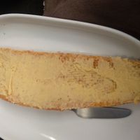 Tostada con hummus at La Qarmita in Granada