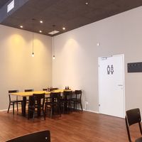 Sitting at Forky's in Vienna