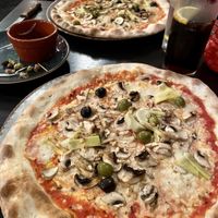 Quattro Stagioni   at Giannis in Scarborough