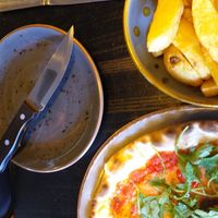 Knife to serve the pizza with at Giannis in Scarborough