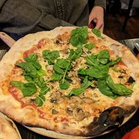 Vegan pizza at Giannis in Scarborough
