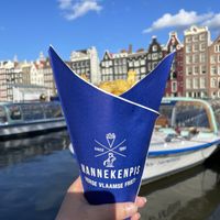 Medium fries with vegan mayo  at Manneken Pis in Amsterdam