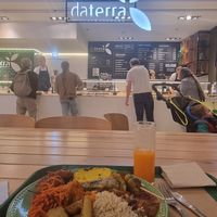 Amazing vegan buffet after à long shopping session >_  at DaTerra - Norte Shopping in Matosinhos