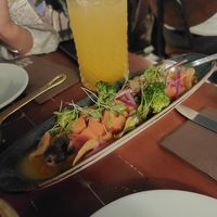 Ceviche vegano, leche de tigre, emulsión de mango, crujiente de plátano (€6,50) at Sensi Gourmet Tapas in Barcelona