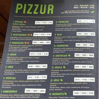 Zoomed in  at Daddi's Pizza in Myvatn