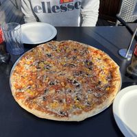   at Daddi's Pizza in Myvatn