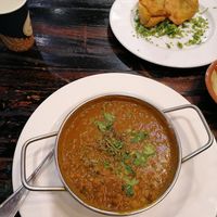 Dal Makhani (vegan) and vegan Samosas at Namaste in Dahab