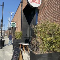 Outside at Que Gusto in Tulsa