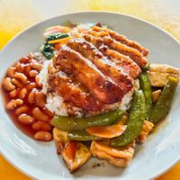 Black pepper pork chop rice with extra.1 veggie at Guang Zhu Lin 广竹林健康素 - Kaki Bukit in East Singapore