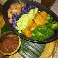 Rainbow bowl #Veganuary at Two Little Birds in Luang Prabang
