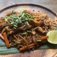 Pad lao  at Two Little Birds in Luang Prabang