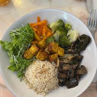 Different dish every day based on fresh ingredients from that day! (You also have a menu but I totally recommend the dish of the day!) Simply wonderful! The best tofu I've ever had at Mela Canela in Sintra