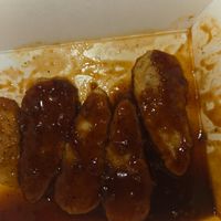 Wings are like Gardein chikin strips at The Winzza in Sylmar