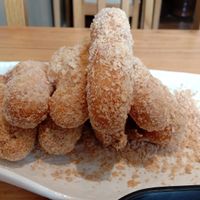 Pumpkin rolls at Duǒ Duǒ Kāi 朵朵开素食 - Houzaimen in Jinan