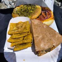 Pizzetas, empanada y panelle (todo vegano) at stritFUD in Taormina