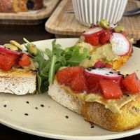 Tostadas Levante. Humus de edamame. Top  at Malcafe in Conil De La Frontera