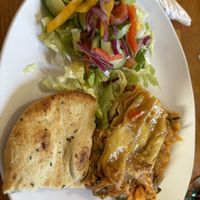 Lasagne and garlic breadd  at Smoo Cave Hotel in Lairg