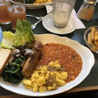 Full English  at Smokey Greens in Berlin