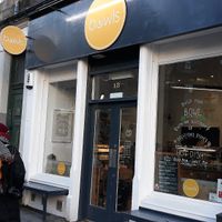 Muy céntrico, y variado! Excelente at Bowls in Edinburgh