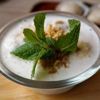 Chè chuối 
Bananes aux perles de tapioca et au lait de coco at Mây Bay in Vincennes