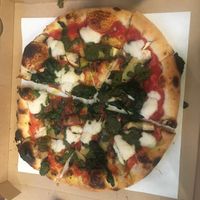 About, spinach - yum yum! at Jungel Pizza in Oslo